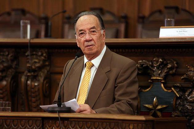 Diputado José Pérez rinde homenaje a exparlamentario Juan Lobos Krause, a cinco años de su fallecimiento