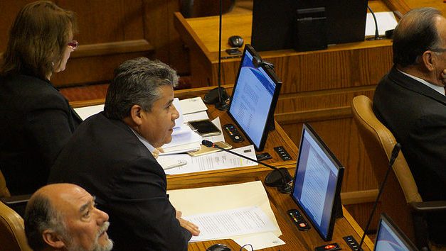 Diputado Espinosa pide al Gobierno centrar debate previsional en el Congreso y no en comisiones especiales