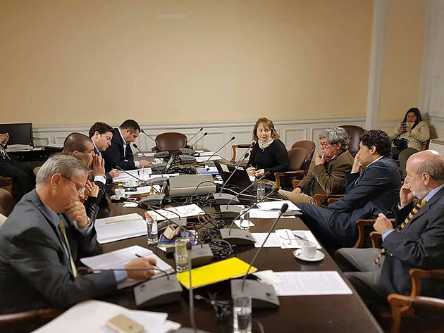 Diputada Hernando pidió a Hacienda destinar 5% del presupuestodel MINSAL para Plan Nacional de Salud Mental