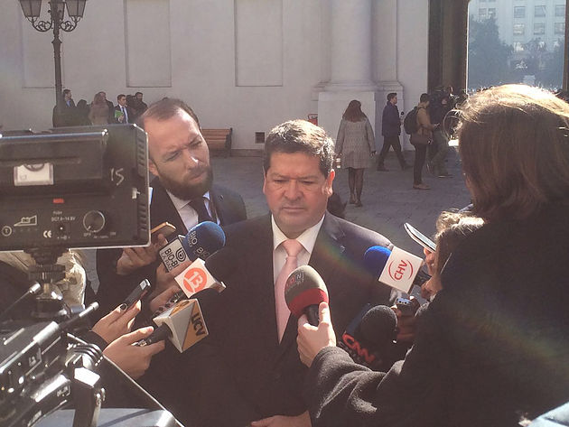 Ernesto Velasco pide al Gobierno concretar en un proyecto ideas de Comisión Bravo de pensiones