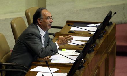 Diputado Pérez tras aprobar bono para asistentes de la educación: «se hace justicia».