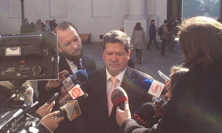 Ernesto Velasco pide la «mayor celeridad» para permitir elección directa de intendentes en 2017
