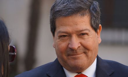 Ernesto Velasco: «Nueva Mayoría ha perdido mayoría social y política y la tarea ahora es recuperarla»