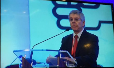 Ex embajador y ex senador Ricardo Navarrete (PR): “En este período prevalece la derecha populista pero es el progresismo que dará respuestas a los anhelos de la mayoría