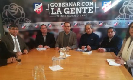 PR Rechaza políticas educacionales del Gobierno y respalda demandas del Colegio de Profesores